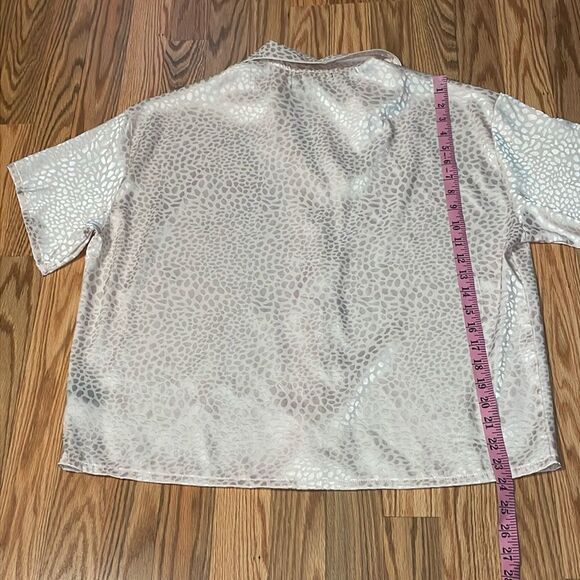 BCBGMaxAzria pink PJ Top, leopard print, XL - Picture 7 of 7